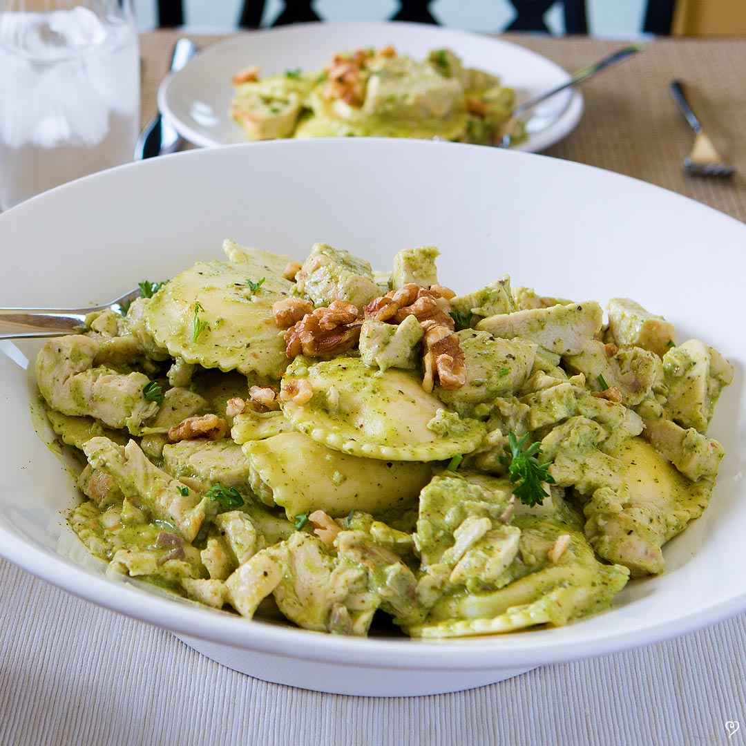 Pesto Cheese Ravioli with Chicken & Walnuts